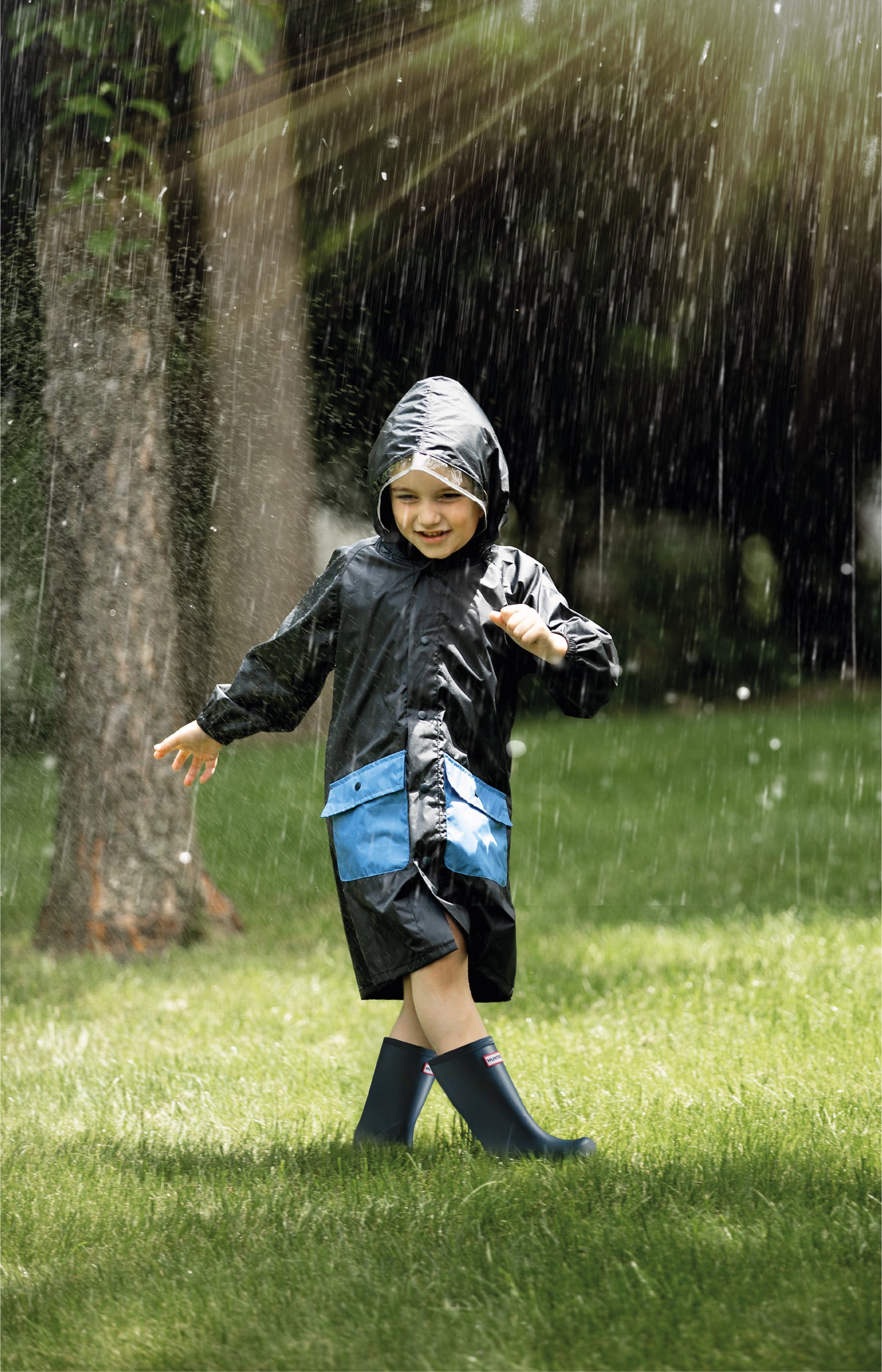 Boys navy solid raincoat